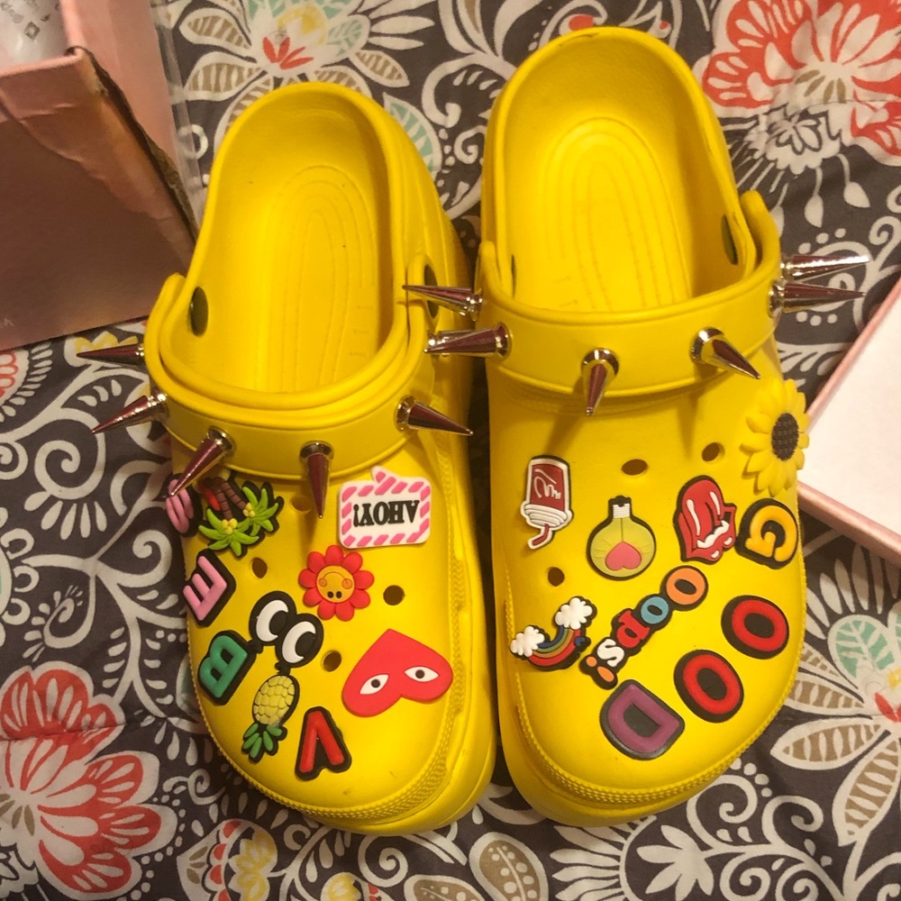 Platform crocs
